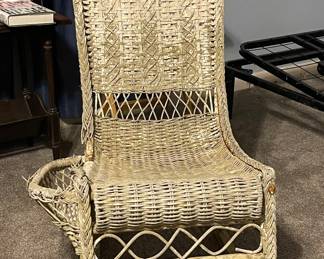 VINTAGE WICKER ROCKER