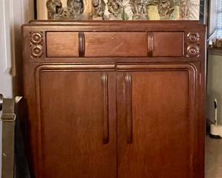 VINTAGE ART DECO LINEN CABINET TALLBOY