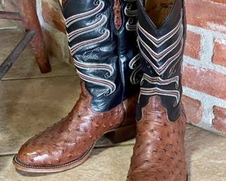 TONY LAMA COWBOY BOOTS