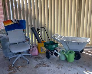 GARDEN CART, FERTILIZER SPREADER