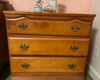 Maple dresser 