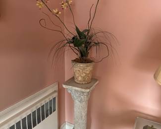 Plaster pedestal 
