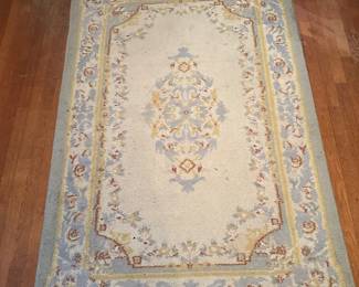 Small area rug 