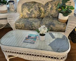 Wicker settee and cocktail table 