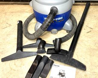 16 Gallon Shop Vac with Various Attachments