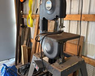 Band saw