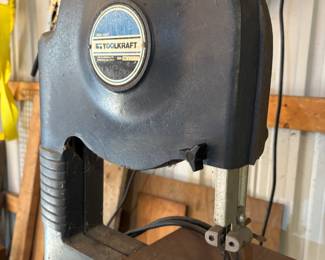 Band saw