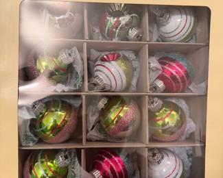 Christopher Radko Presents Shiny Brite Ornaments/Box