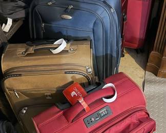 Luggage, including Swiss Army + Samsonite