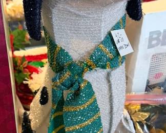 Outdoor holiday decor