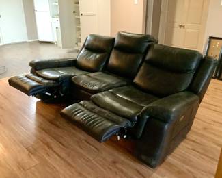 Electric recliner sofa
