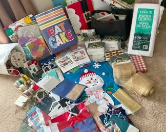 Mystery Gift Wrapping 