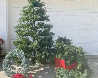 Christmas Tree And Garlands