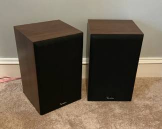 Pair Of Infinity SM 82 Speakers 