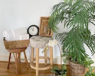 Pier Imports And Friends 