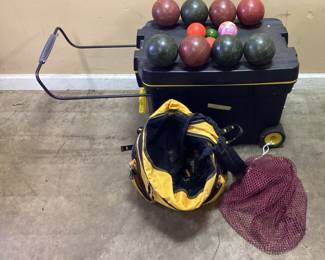 BOCCE BALL GAME WITH STANLEY STORAGE BOX No shipping pickup only