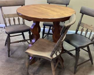 RUSTIC WOOD DINING TABLE WITH VTG. WOOD CHAIRS NO SHIPPING PICK UP ONLY