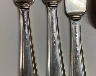 107pc STERLING GORHAM FAIRFAX PATTERN FLATWARE SET THIS LOT FEATURES GORHAMS ART DECO FAIRFAX PATTERN ON FINE STERLING SILVER FLATWARE. A CLASSIC INVESTMENT FOR ANY HOME AND CONTRIBUTES TO GENERATIONAL WEALTH. WEIGHTS ARE AS FOLLOWS. SOLID STERLING FLATWARE 3211.43 GRAMS, 7.08 lbs. FLATWARE W/ STERLING HANDLES 1043.26 GRAMS, 2.3 lbs. TOTAL COMBINED WEIGHT 4254.7 GRAMS, 9.38 lbs.