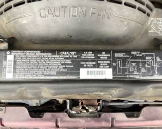 1996 Jeep Grand Cherokee VIN: 1J4GZ78Y9TC212836 Miles: 182443 Engine: 5.2 Color: BURGUNDY 1996 Jeep Grand Cherokee 5.2 Liter 4x4. Mileage 182,443 Power Accessories, Reese Hitch, Wired For Trailer. Has Signs Of Wear And Repair To Interior And Fading Paint Due To Age. Clean Title