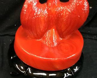 1976 FENTON BICENTENNIAL EAGLE PATRIOTIC RED SLAG GLASS FIGURINE WITH CAST BLACK STAND