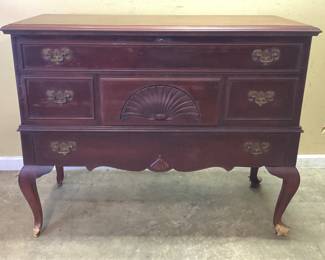 1951 LANE COMPANY AROMA TITE CEDAR CHEST COLONIAL LOWBOY MODEL WITH ORIGINAL WARRANTY PAPERWORK. HAS DAMAGE TO FEET. NO SHIPPING PICKUP ONLY