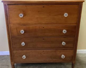 ANTIQUE SHERATON STYLE CHERRY CHEST OF DRAWERS NO SHIPPING PICKUP ONLY