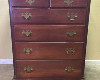 CHERRY CHEST OF DRAWERS NO SHIPPING PICKUP ONLY