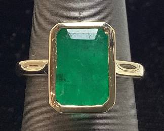 14KT YELLOW GOLD EMERALD RING, SIZE 6, 2.77ct EMERALD, 4.5g TOTAL WEIGHT, AIGL APPRAISAL $9,822.00