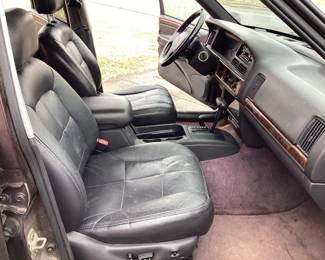 1996 Jeep Grand Cherokee VIN: 1J4GZ78Y9TC212836 Miles: 182443 Engine: 5.2 Color: BURGUNDY 1996 Jeep Grand Cherokee 5.2 Liter 4x4. Mileage 182,443 Power Accessories, Reese Hitch, Wired For Trailer. Has Signs Of Wear And Repair To Interior And Fading Paint Due To Age. Clean Title