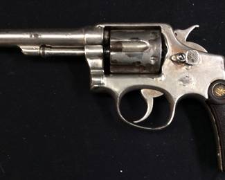 VTG. SMITH & WESSON .38cal U.S. SERVICE REVOLVER FIRING MECHANISM WORKS BUT NEEDS SOME REPAIR, SOME OF THE SURFACE PLATING NEEDS REPAIR ALSO