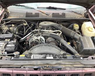 1996 Jeep Grand Cherokee VIN: 1J4GZ78Y9TC212836 Miles: 182443 Engine: 5.2 Color: BURGUNDY 1996 Jeep Grand Cherokee 5.2 Liter 4x4. Mileage 182,443 Power Accessories, Reese Hitch, Wired For Trailer. Has Signs Of Wear And Repair To Interior And Fading Paint Due To Age. Clean Title