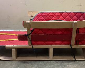 VINTAGE L.L. BEAN CHILDS PULL BEHIND SLED THIS NOSTALGIC SLED MADE BY L.L. BEAN WITH INSERT IS A GREAT ADDITION TO ANYONES COLLECTION. PERFECT FOR PHOTOGRAPHERS FOR PROP OR AN ADDITION TO ANY ROOM. No shipping pickup only