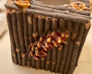 Rustic Pinecone Tissue Box Cover