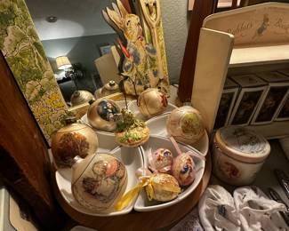 Peter Rabbit wall hanging mirror 18”x18”