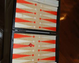 Backgammon set