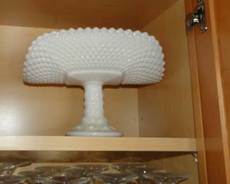 Hobnail dessert dish