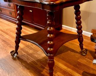 19th c. American Oak 2-Tier Table with Glass/Bronze Claw Feet ("29.75"x37.75"x27")