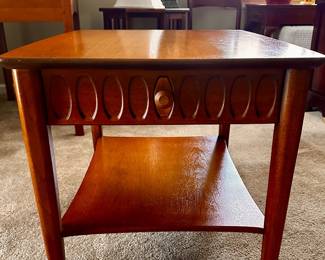 MCM Henredon Light Mahogany 2-Tier, 1-Drawer Side Table (21"x21"x26")