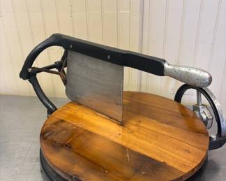 Vintage hoop cheese cutter 