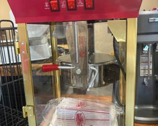 Popcorn machine 