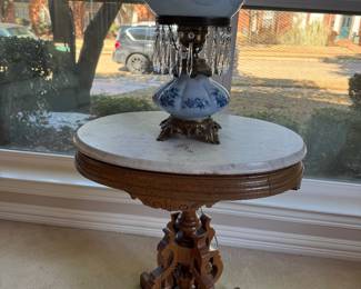 Marble table and lamp 