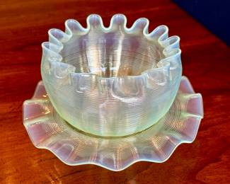 Steven’s & Williams Threaded Vaseline Glass