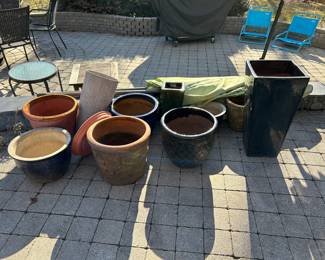 Nice selection of pots.