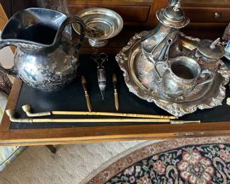 Asian pipes and other collectibles