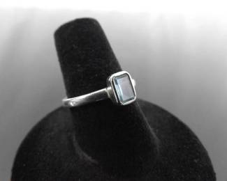 .925 Sterling Silver Topaz Ring Size 7
