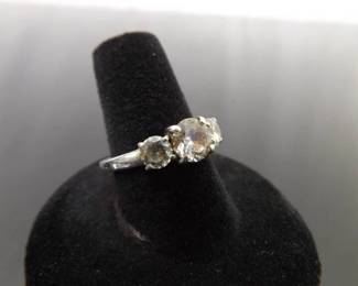 .925 Sterling Silver Zirconia Ring Size 7
