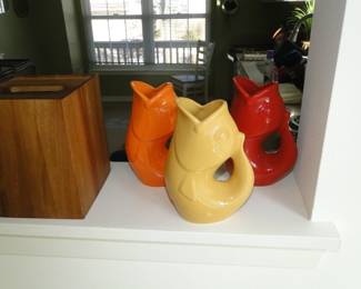 Gurgle fish pitchers