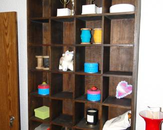 Display hutch