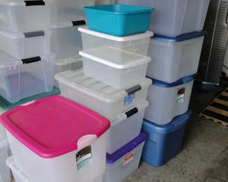 All storage bins are in impeccable condition