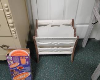 Magazine rack, paper holder, toy caddy